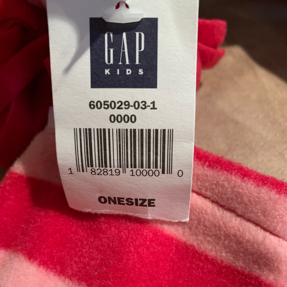 NWT!! GAP Kids Reversible 🧣 Scarf and Mitten Set Size L
3 for $15 with 💕 - Picture 5 of 7
